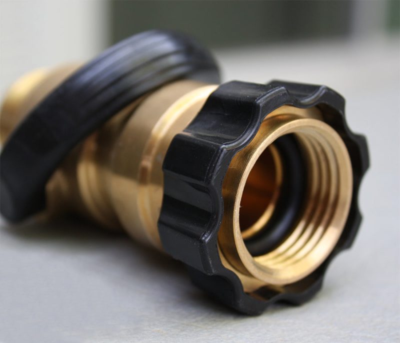 Brass Garden Hose Shut Off Valve with Swivel Fitting - Image 5