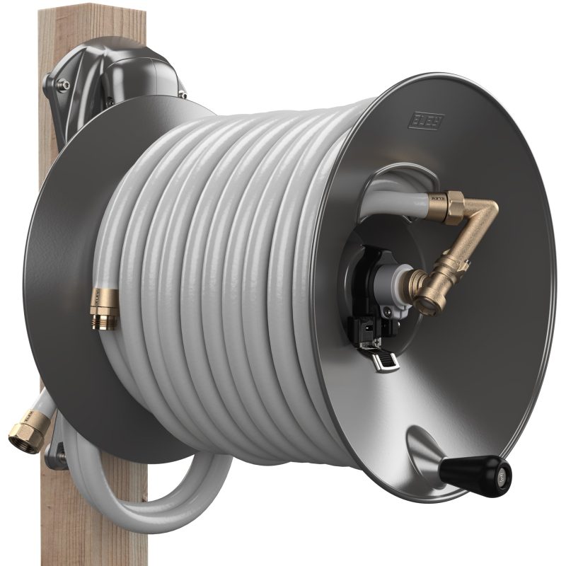 Wood Post Mount Garden Hose Reel - Image 7